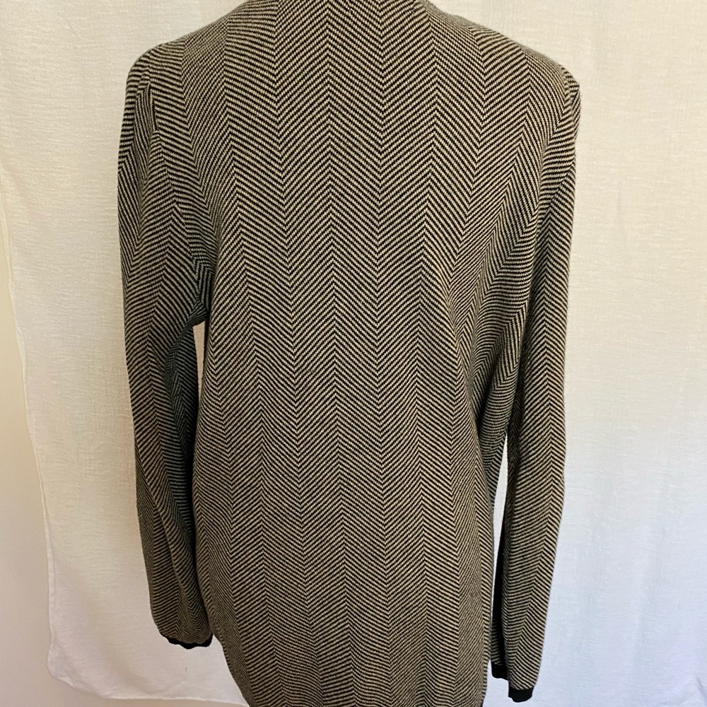 Cardigan - Picture 5 of 5